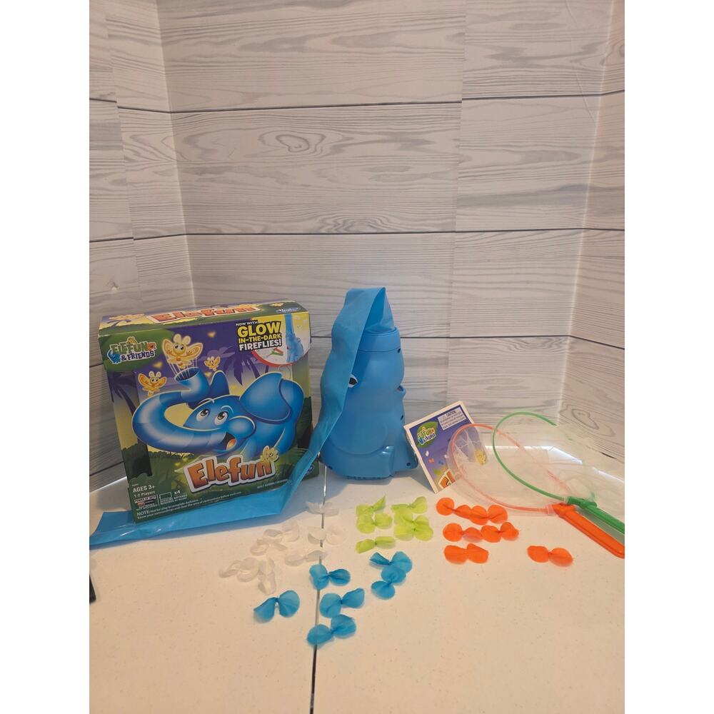2012 Hasbro Elefun Glow In The Dark Fireflies Butterfly Game Tested and Complete